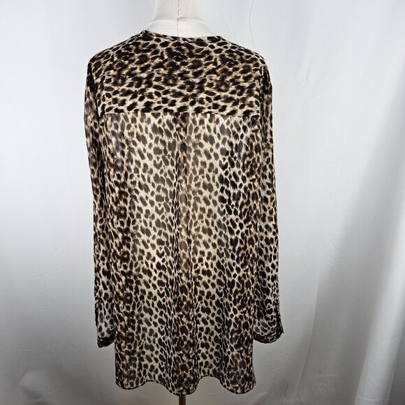 Clara Sunwoo Blouse Size 1X Leopard Animal Print Button Front Tan EUC! - Picture 3 of 9